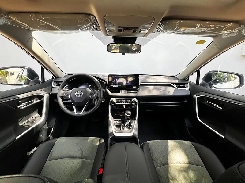 toyota-rav4-2025-adventure4
