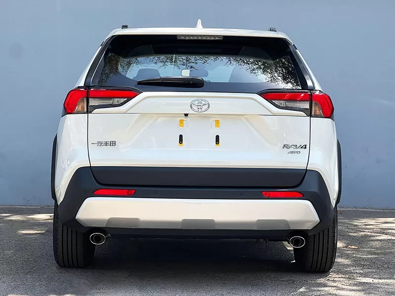 toyota-rav4-2025-adventure7